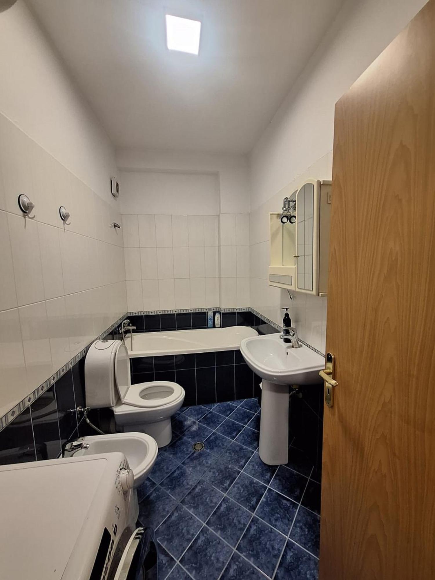 Apartment Bliri Ambasador 1
